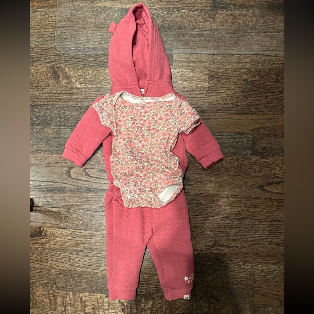 Rabbit and Bear organic cotton baby outfit